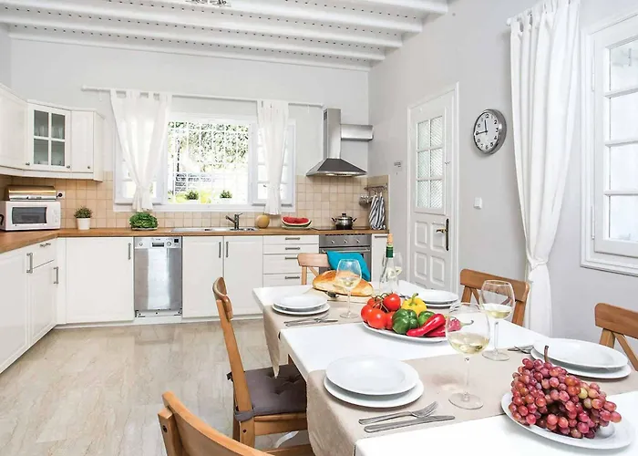 Villa Avgusta *