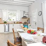 Villa Avgusta *