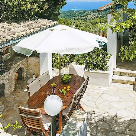 Villa Avgusta Agnitsini