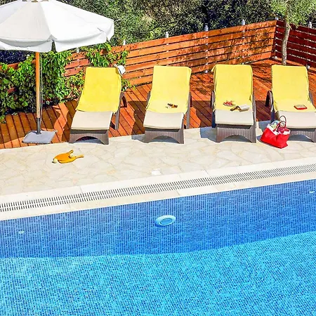 Avgusta Villa